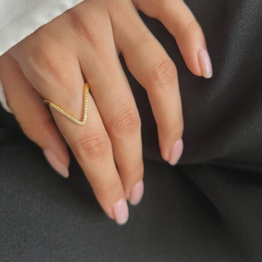 Golden V Ring