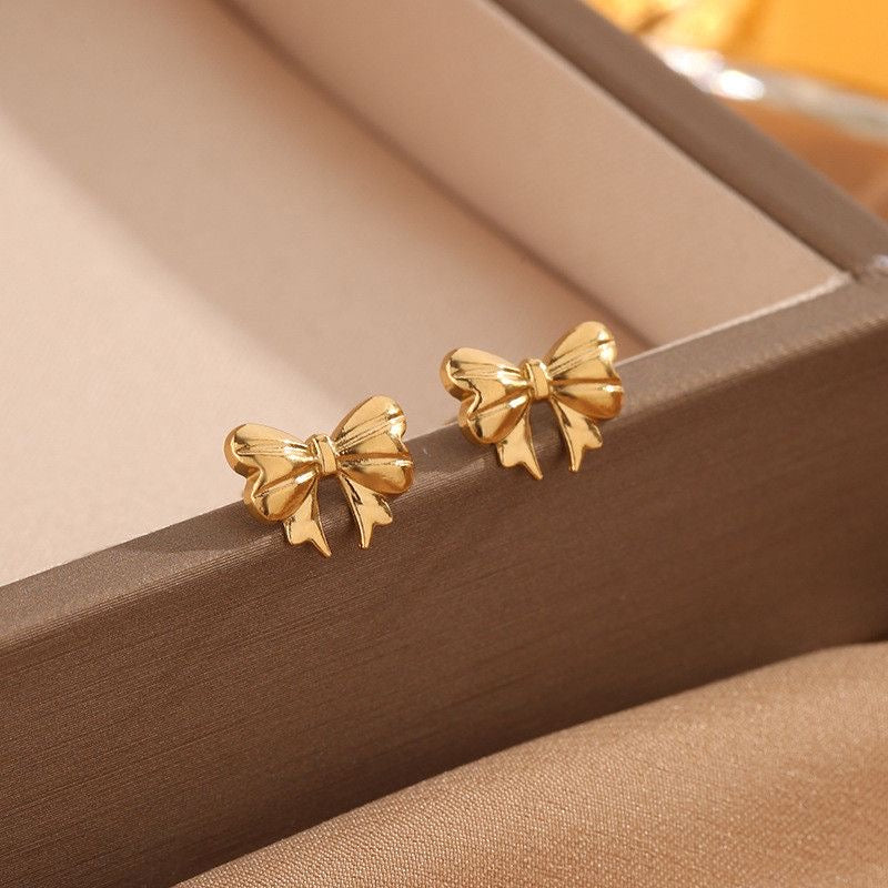 Bow Earring